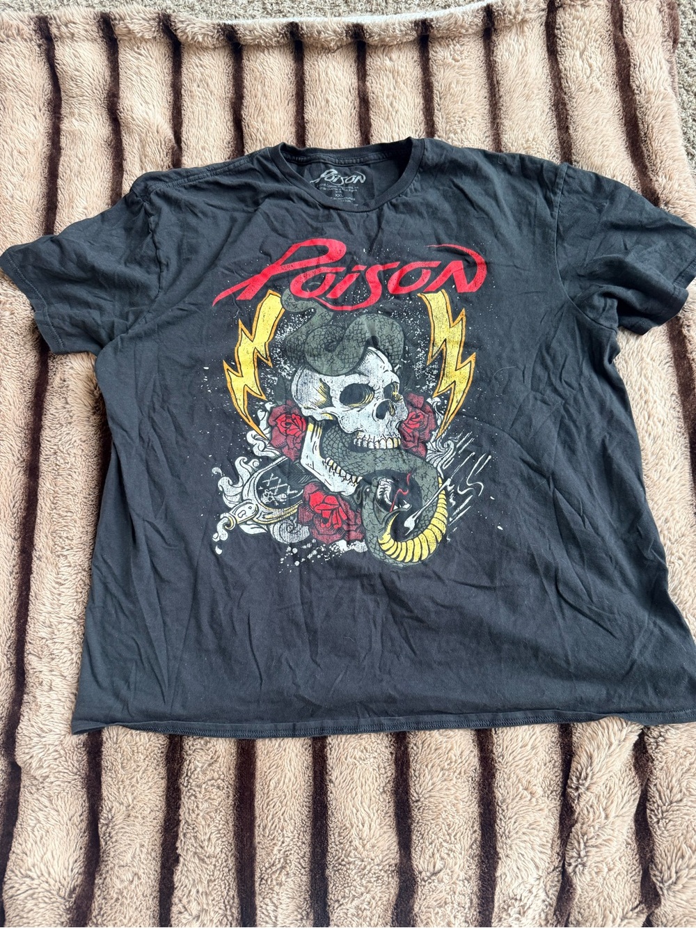 Black Graphic Skull Band Tee - Black with Red & Yellow Print XXL 2018